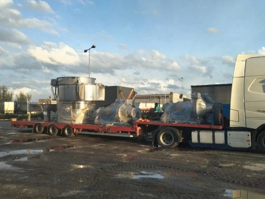 6 Негабаритне обладнання на вантажівці